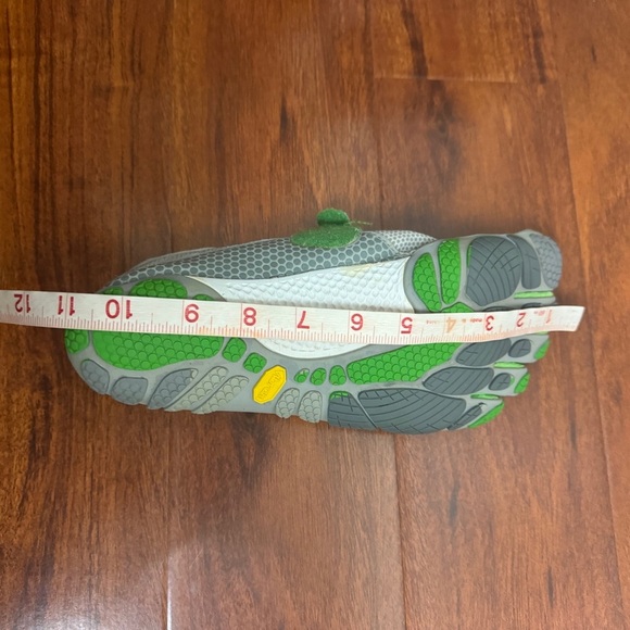 Vibram Fivefinger Womens Size 42 - Picture 5 of 5